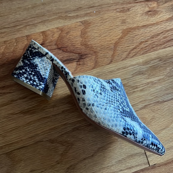 Steve Madden Snakeskin Mule - Picture 6 of 7